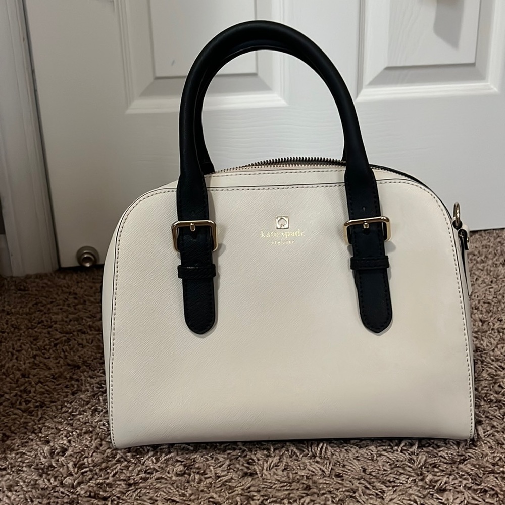 Medium Kate Spade Purse